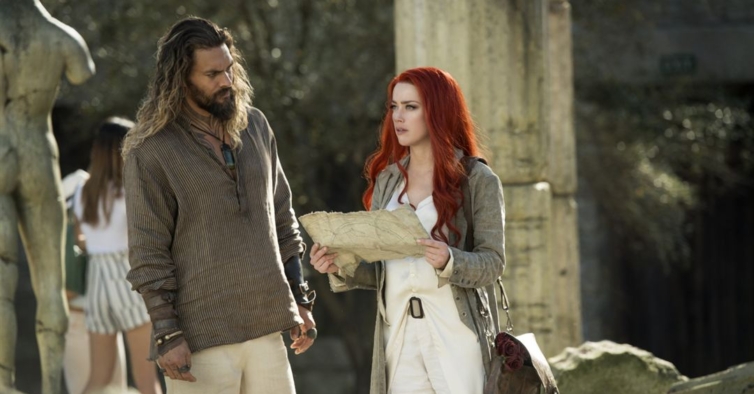 Amber Heard acusa Jason Momoa de estar bêbado e “vestido à Johnny Depp” no  set de “Aquaman”