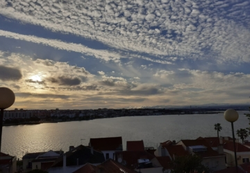 Fevereiro chega com dias de sol, mas prepare-se para uma semana cinzenta no Seixal