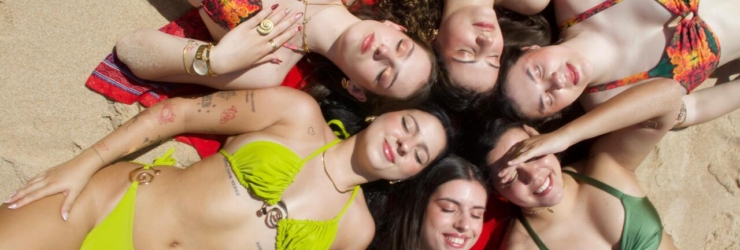 Salt. Nova marca de swimwear seixalense tem peças totalmente personalizáveis